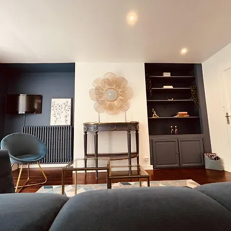 Appartement Escalier D'or Conciergeriedamecarcas *