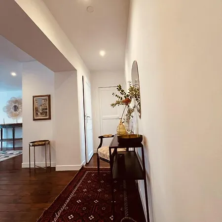 Appartement Escalier D'or Conciergeriedamecarcas Carcassonne