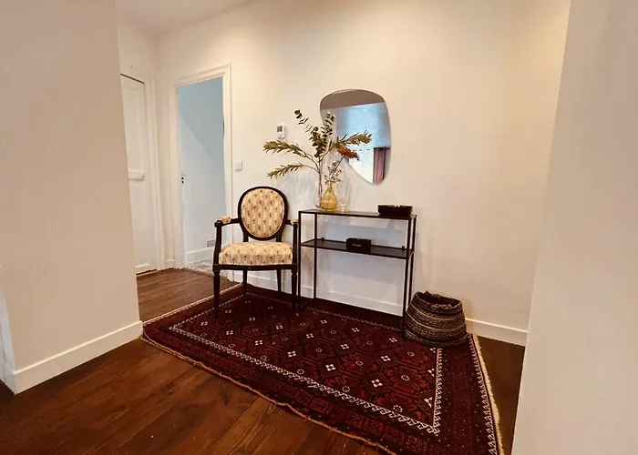 Escalier D'or Conciergeriedamecarcas *