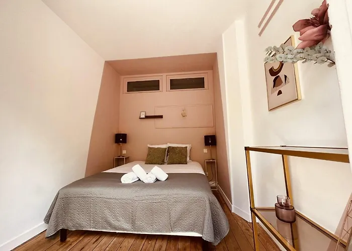 Escalier D'or Conciergeriedamecarcas *